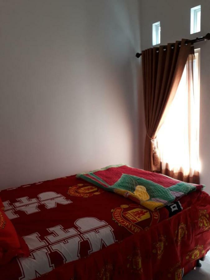 Villa Puncak Garuda A5 Batu  Ngoại thất bức ảnh